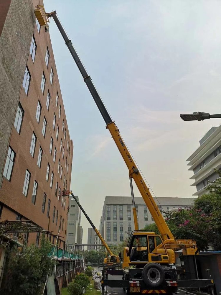 鄱阳县汽车吊出租哪家好，选择最靠谱的服务商指南