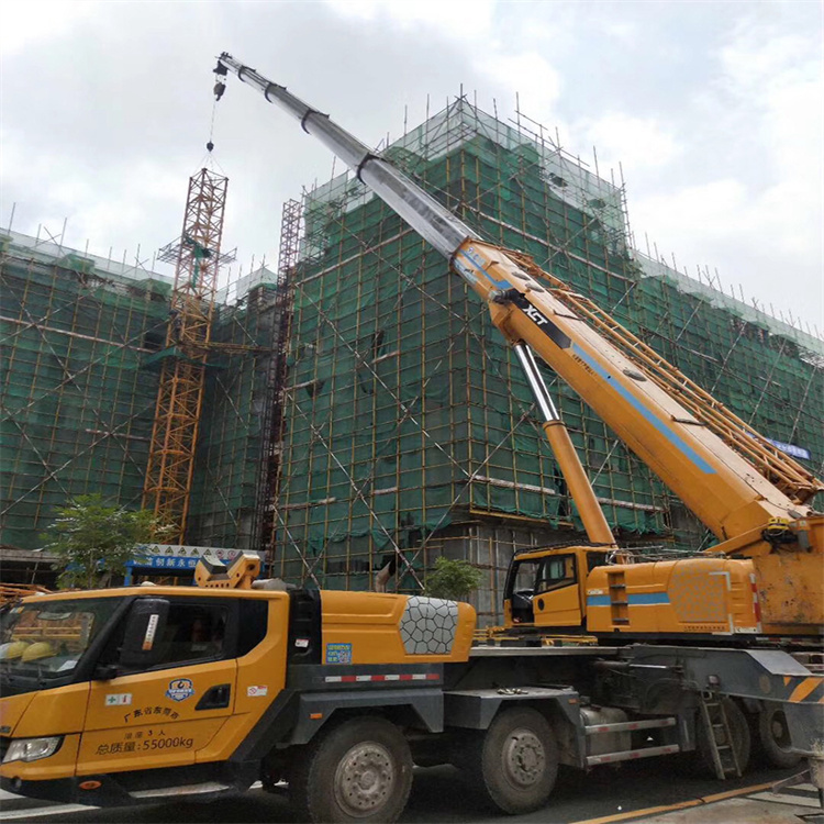 鄱阳县25吨吊车租赁费用怎么算？选公司必看5大避坑指南