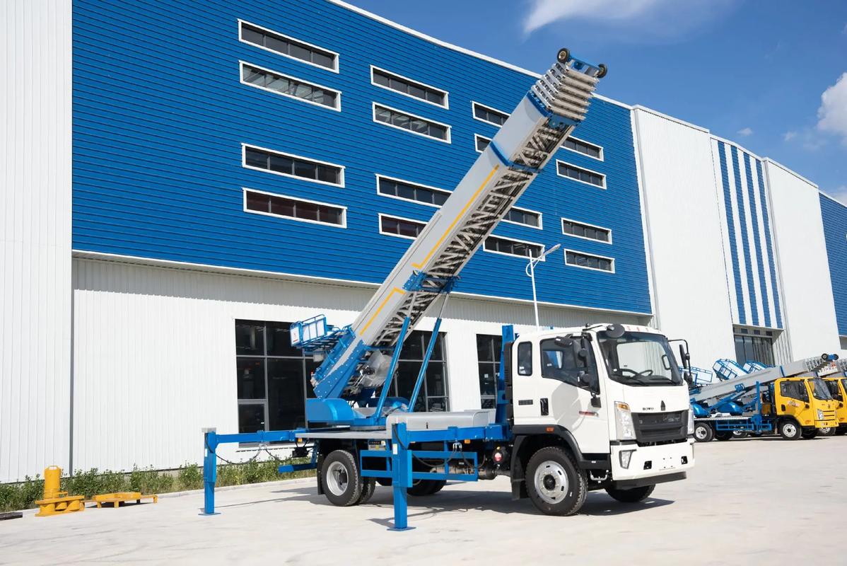 鄱阳县小型云梯车上料车租赁多少钱