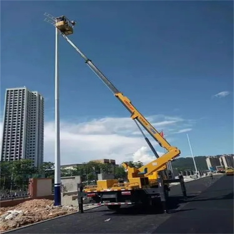 鄱阳县维修路灯的曲臂升降车出租